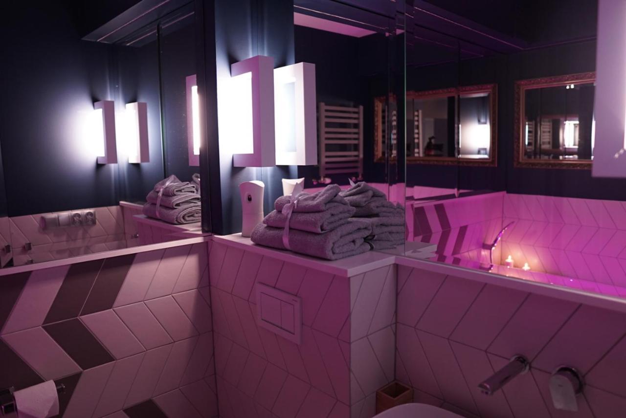 Swan Apartment *