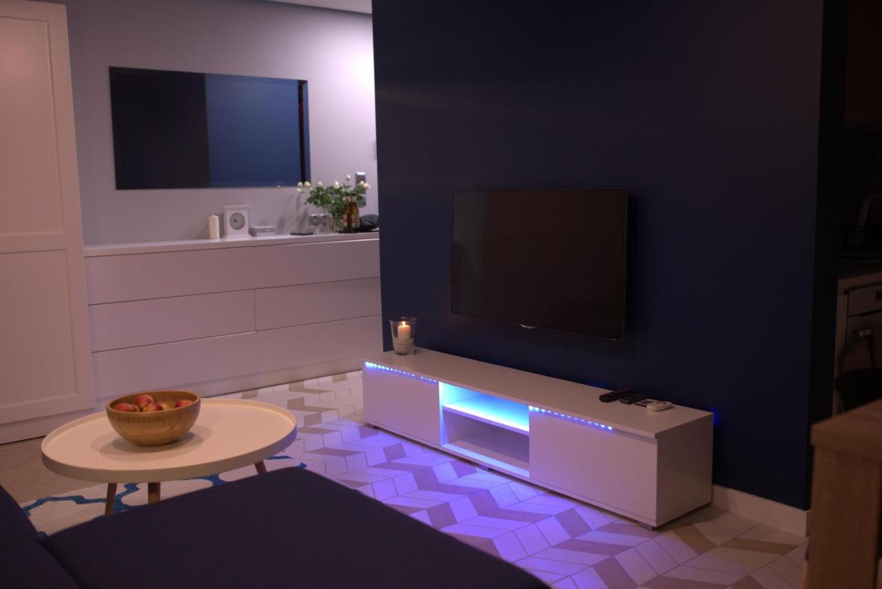 Swan Apartment